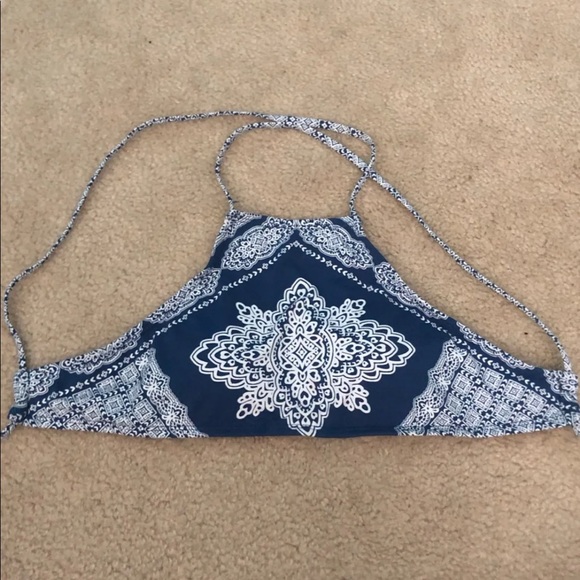 Altard state bikini set - Picture 2 of 4